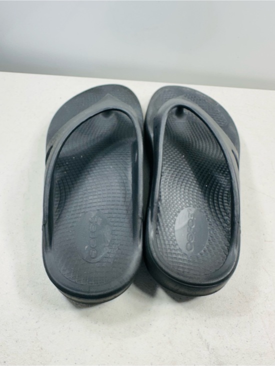 OOFOS OOriginal thong sandals size 6 main image 6